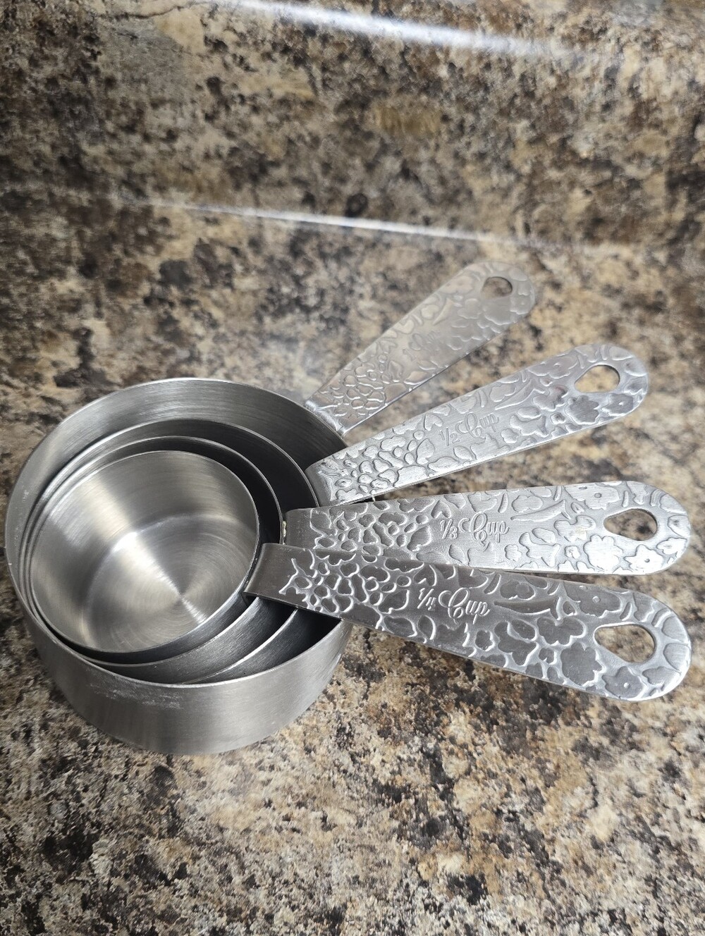 Stainless Steel Measuring Cups Set with Decorative Handles - Silver